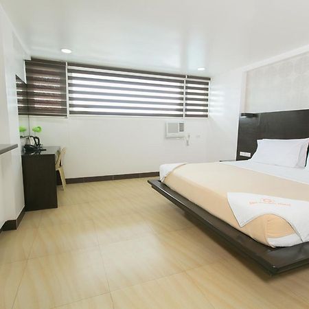 Sun Garden Hotel Tarlac Exterior foto